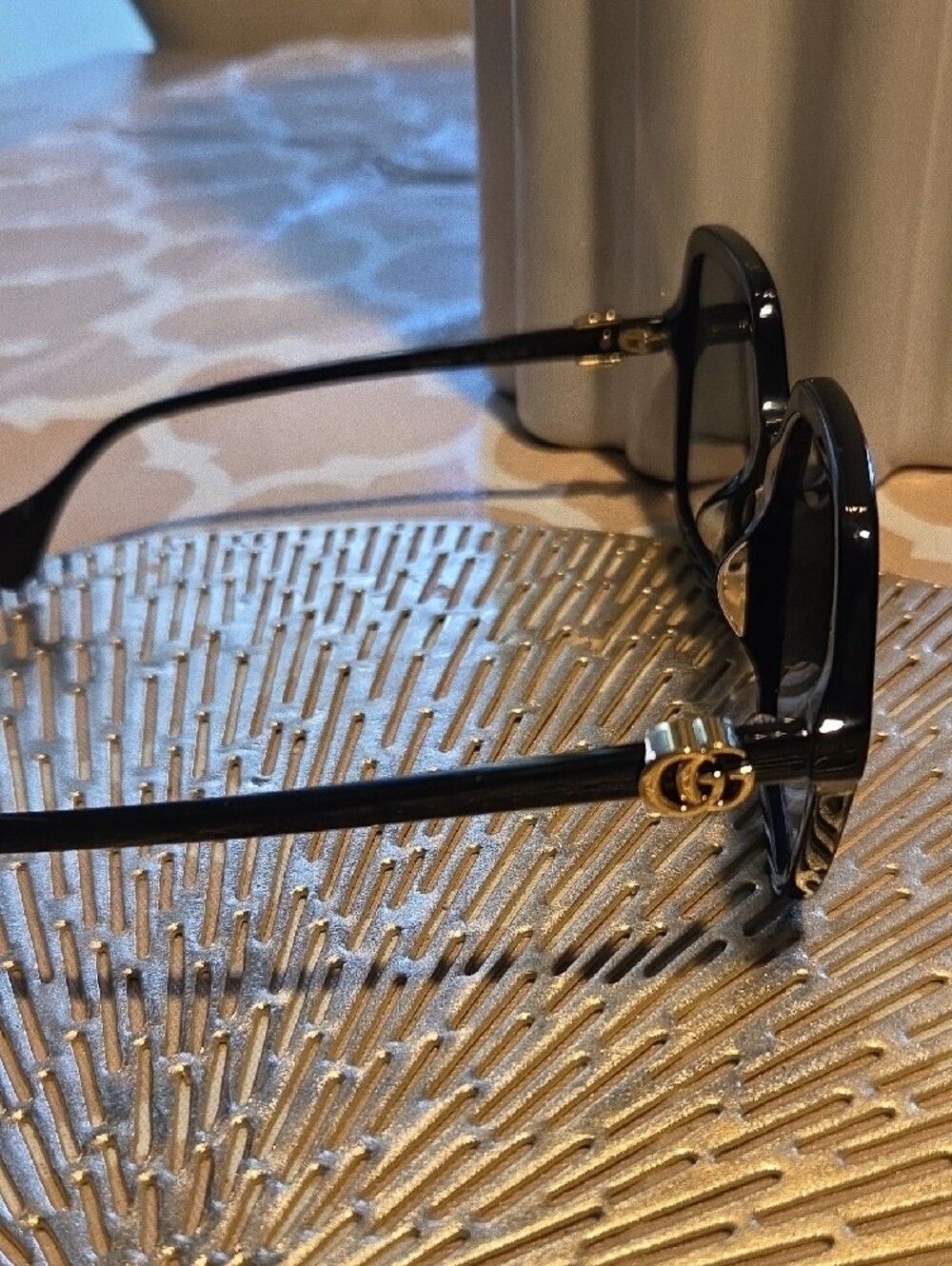 Gucci Black Women's Square Sunglasses with Gold Accents - Picture 2 of 9
